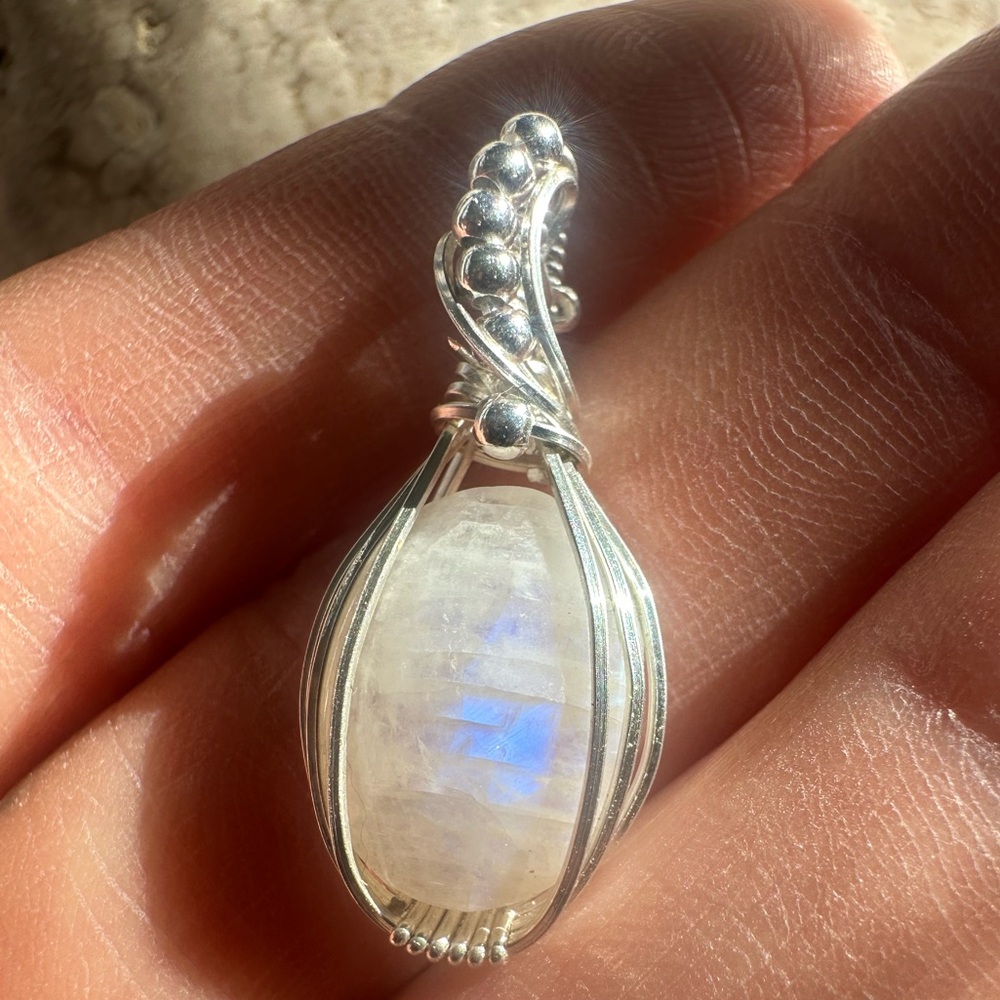 Sterling Silver Faceted Moonstone Necklace Pendant